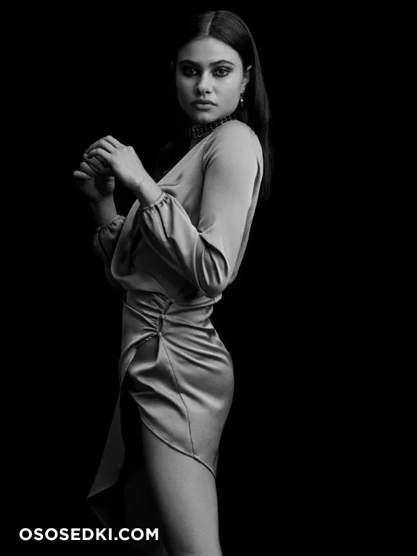 Яра Хмидан голая - фото Yara Khmidan в бикини - 186