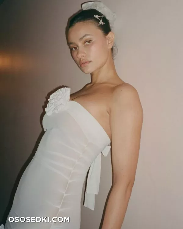 Яра Хмидан голая - фото Yara Khmidan в бикини - 217
