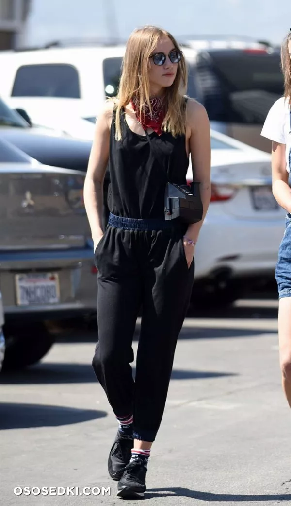 Сьюки Уотерхаус голая - фото Suki Waterhouse - 176