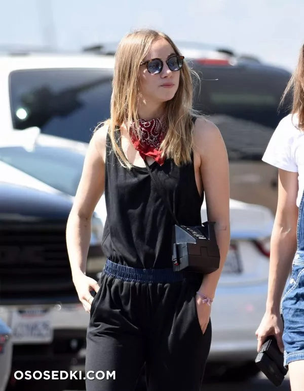 Сьюки Уотерхаус голая - фото Suki Waterhouse - 177