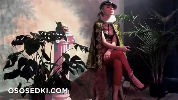 Сьюки Уотерхаус голая - фото Suki Waterhouse - 247