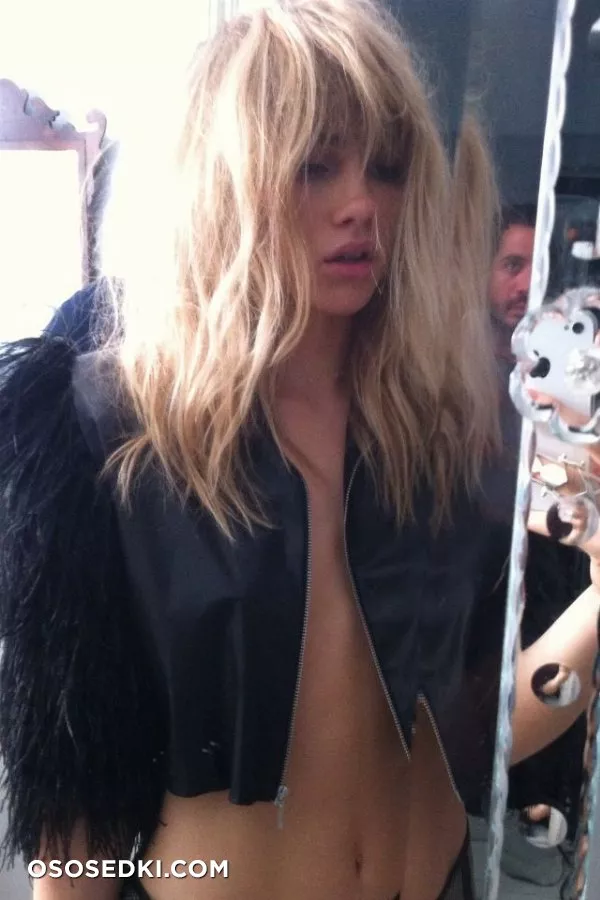 Сьюки Уотерхаус голая - фото Suki Waterhouse - 305