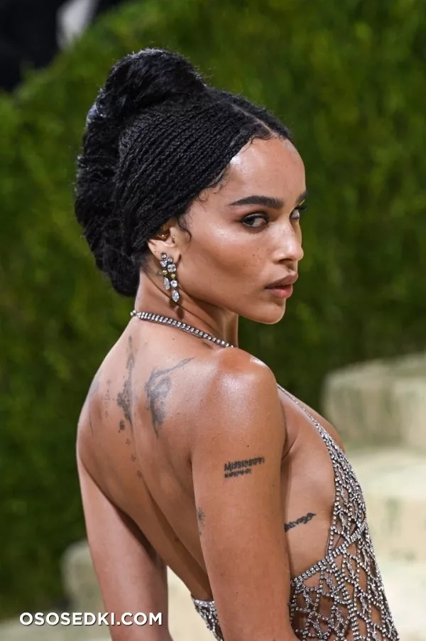 Зои Кравиц фото - голая Zoe Kravitz - 347