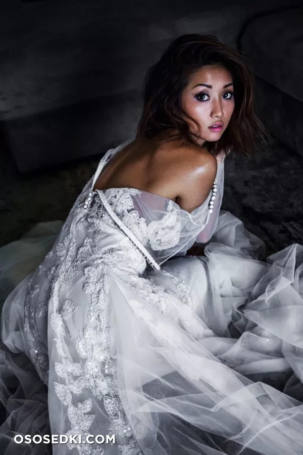 Бренда Сонг голая, фото Brenda Song - 11