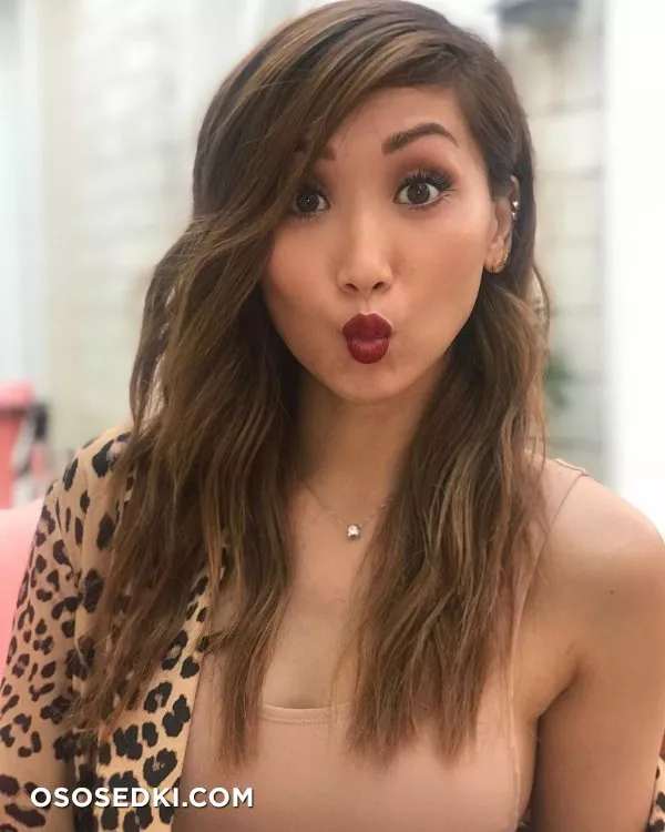 Бренда Сонг голая, фото Brenda Song - 39