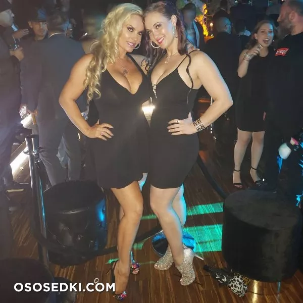 Николь Коко Остин голая - фото Nicole Coco Austin - 145