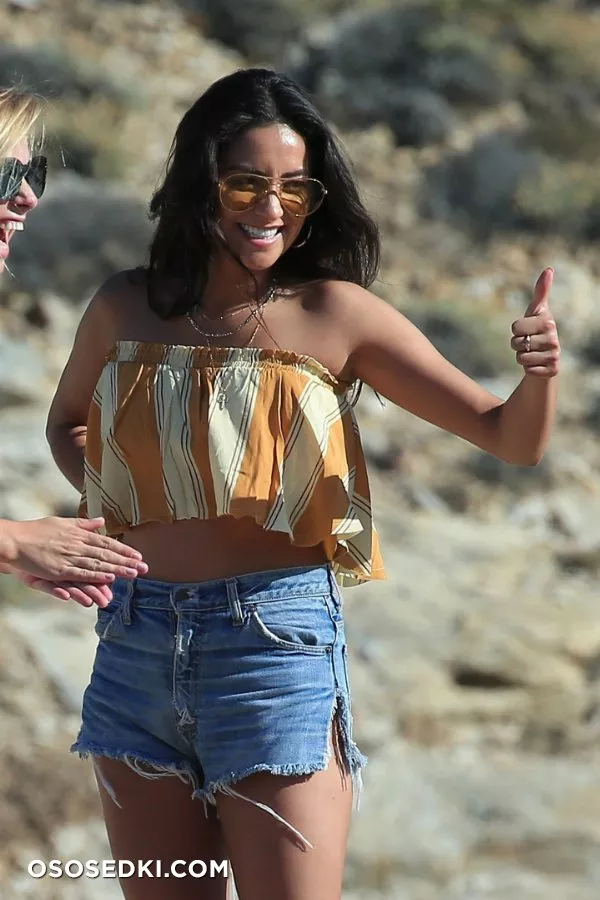Шей Митчелл голая, фото Shay Mitchell - 125