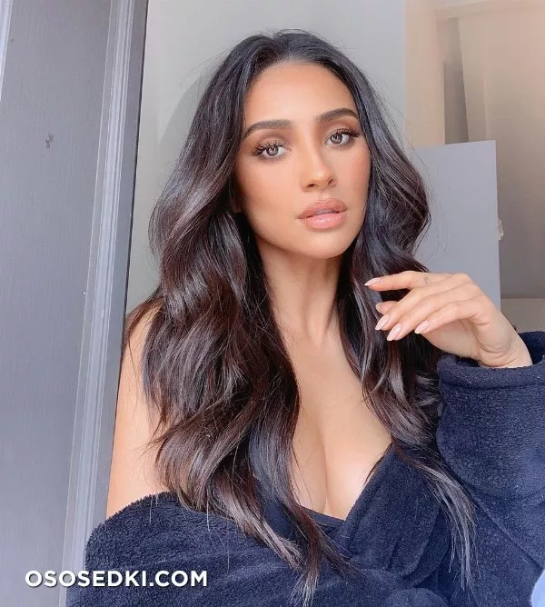 Шей Митчелл голая, фото Shay Mitchell - 240