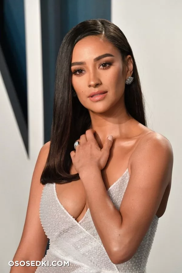 Шей Митчелл голая, фото Shay Mitchell - 278