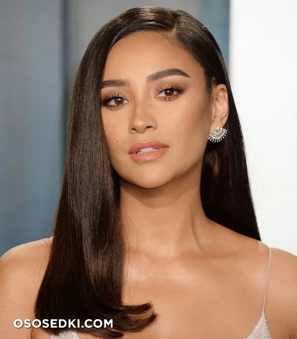 Шей Митчелл голая, фото Shay Mitchell - 310