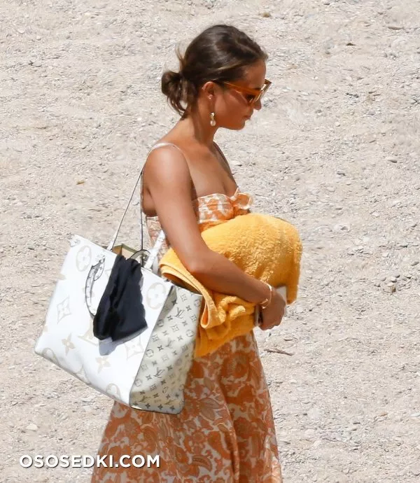Алисия Викандер голая - фото Alicia Vikander - 301