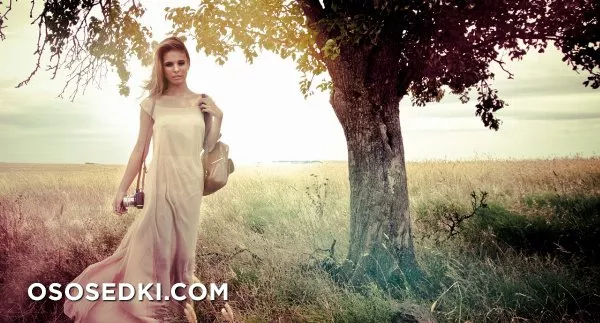 Кейтлин Стэйси голая - фото Caitlin Stasey - 4
