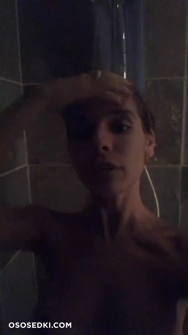 Кейтлин Стэйси голая - фото Caitlin Stasey - 75