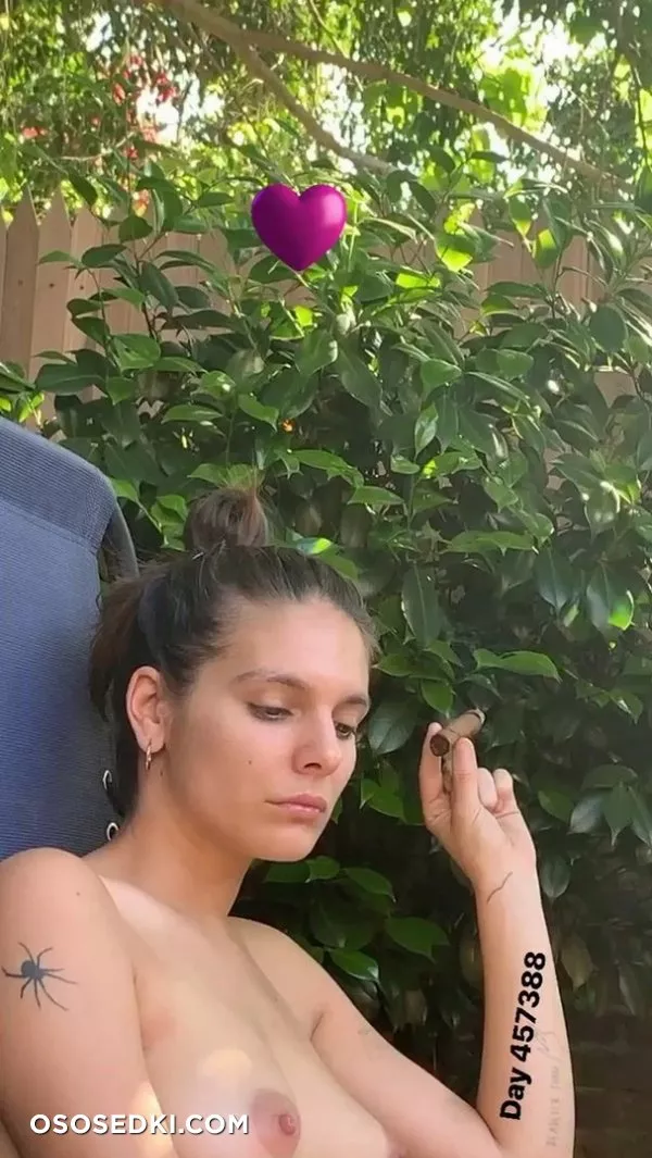 Кейтлин Стэйси голая - фото Caitlin Stasey - 99