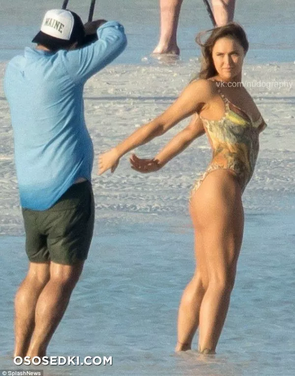 Ронда Роузи (Ronda Rousey) голая и сексуальная - 35