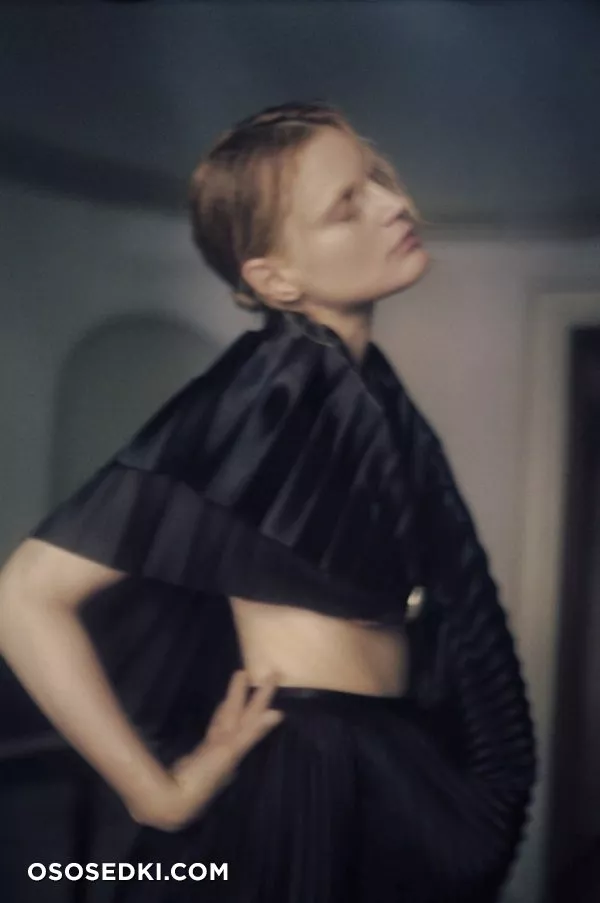 Гвиневер Ван Синус голая - фото Guinevere van Seenus - 11