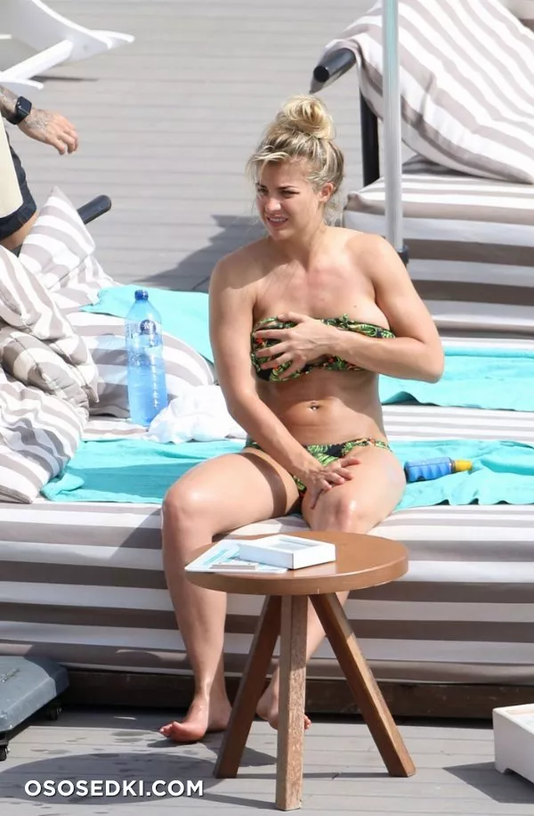 Джемма Аткинсон (Gemma Atkinson) голая и фото в бикини - 352