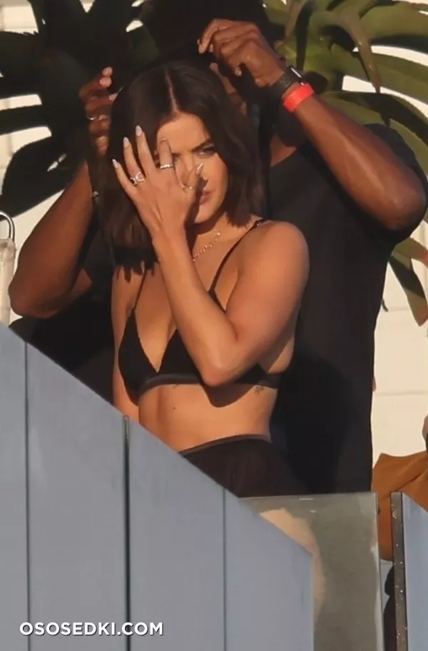 Люси Хейл голая, Lucy Hale фото - 200