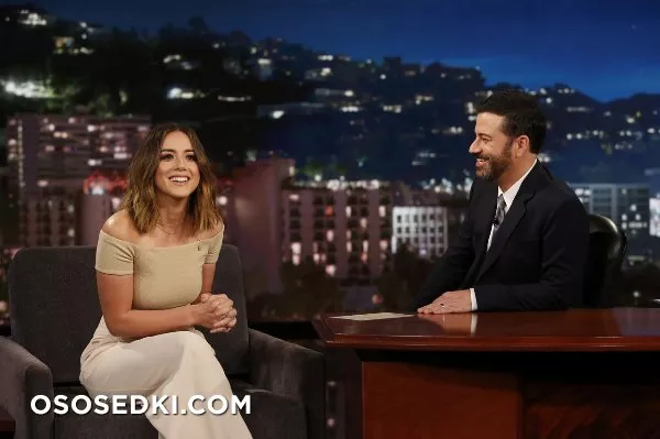 Хлоя Беннет голая - фото Chloe Bennet - 5