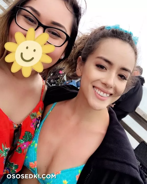 Хлоя Беннет голая - фото Chloe Bennet - 17