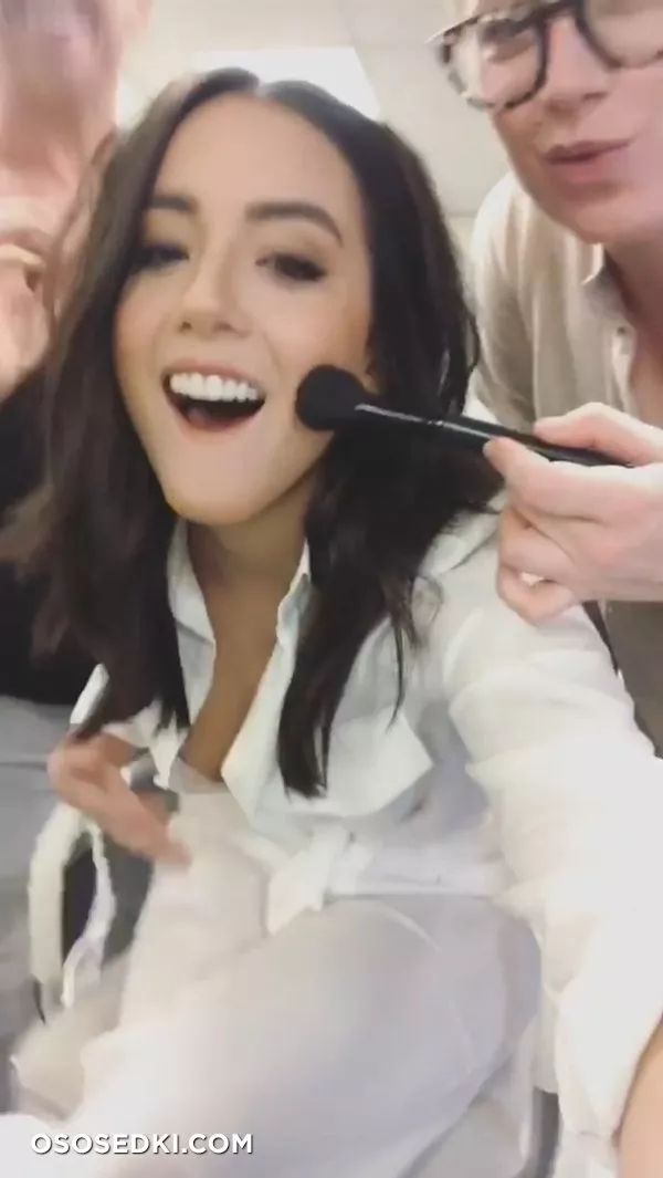 Хлоя Беннет голая - фото Chloe Bennet - 89