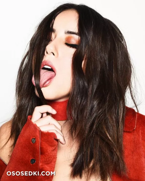 Хлоя Беннет голая - фото Chloe Bennet - 92