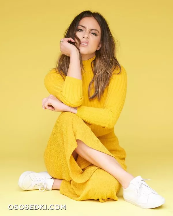 Хлоя Беннет голая - фото Chloe Bennet - 96