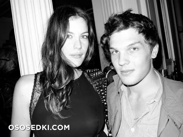 Лив Тайлер (Liv Tyler) голая - 5