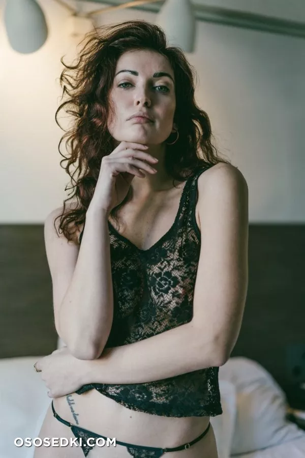 Ришель Ослинкер (Richelle Oslinker) голая - 46
