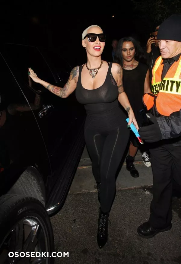 Эмбер Роуз голая - Amber Rose - фото папарацци - 33