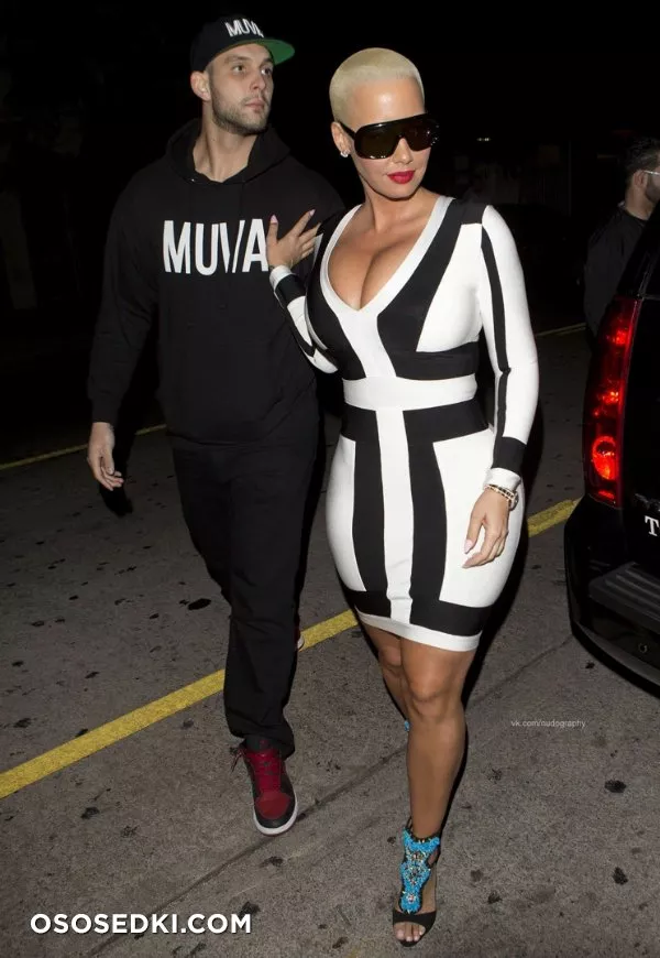 Эмбер Роуз голая - Amber Rose - фото папарацци - 96