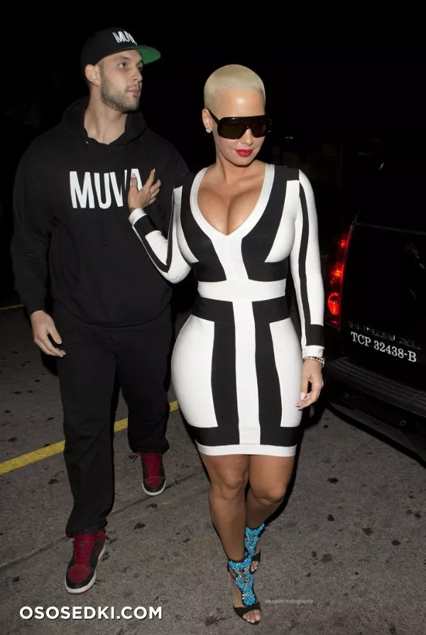 Эмбер Роуз голая - Amber Rose - фото папарацци - 98