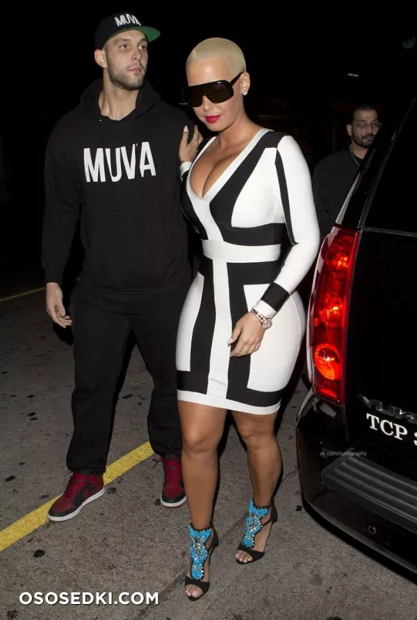 Эмбер Роуз голая - Amber Rose - фото папарацци - 99