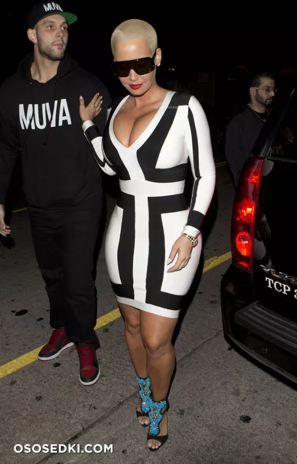 Эмбер Роуз голая - Amber Rose - фото папарацци - 102