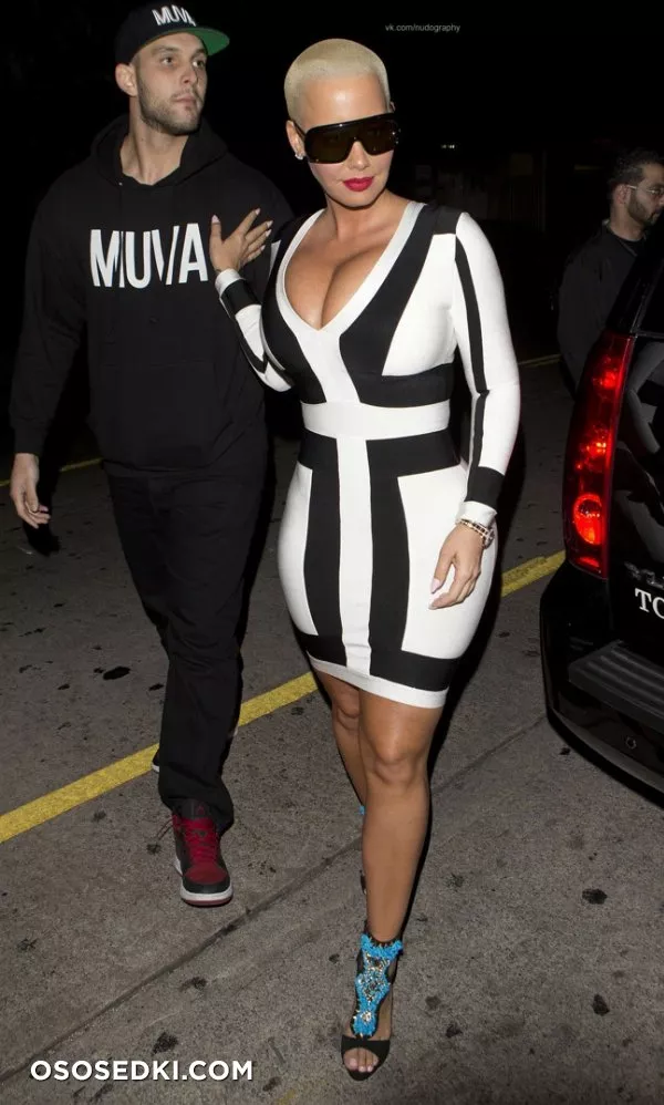 Эмбер Роуз голая - Amber Rose - фото папарацци - 105