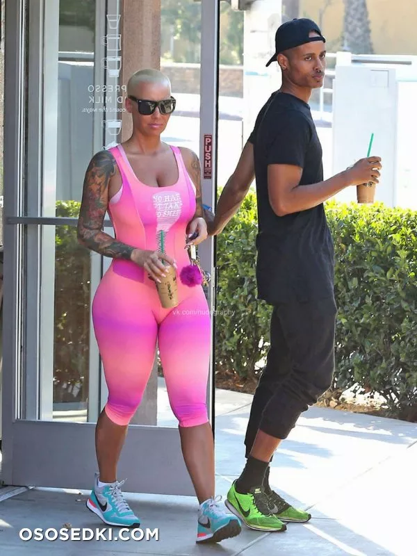 Эмбер Роуз голая - Amber Rose - фото папарацци - 120