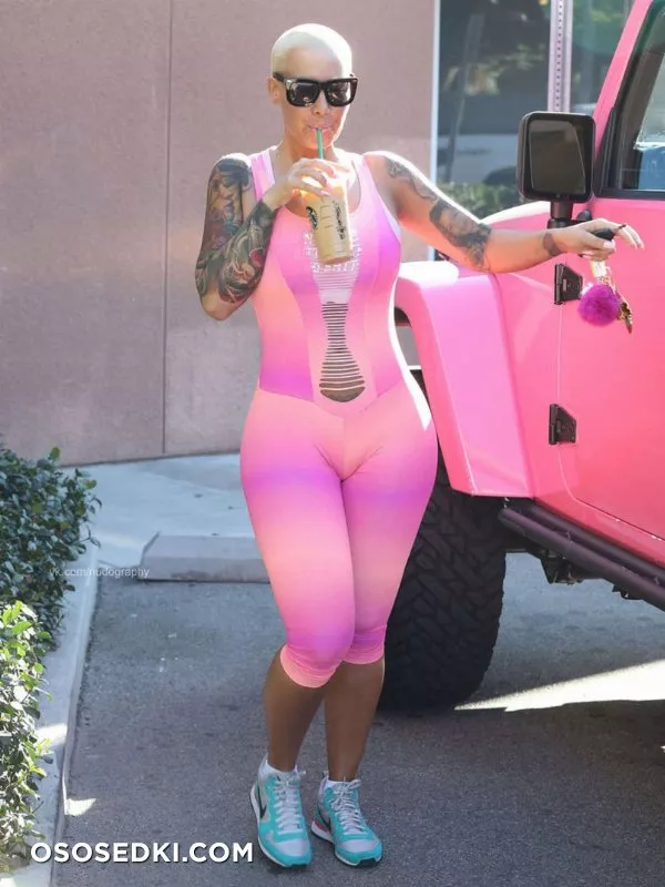 Эмбер Роуз голая - Amber Rose - фото папарацци - 123