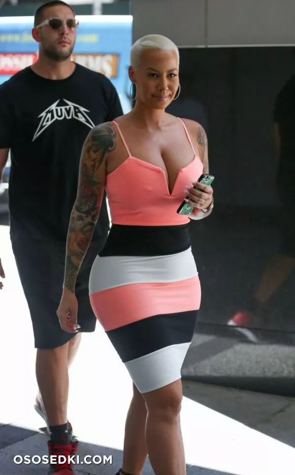 Эмбер Роуз голая - Amber Rose - фото папарацци - 145