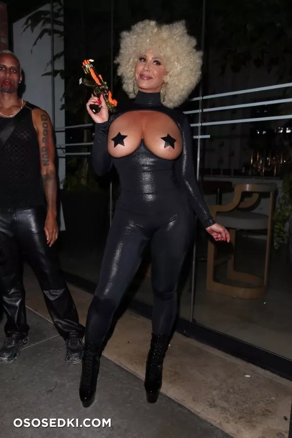 Эмбер Роуз голая - Amber Rose - фото папарацци - 335