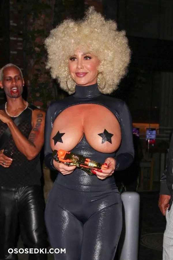 Эмбер Роуз голая - Amber Rose - фото папарацци - 340