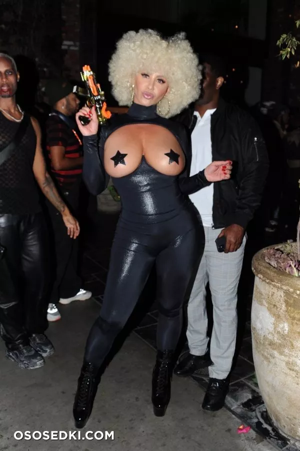 Эмбер Роуз голая - Amber Rose - фото папарацци - 348