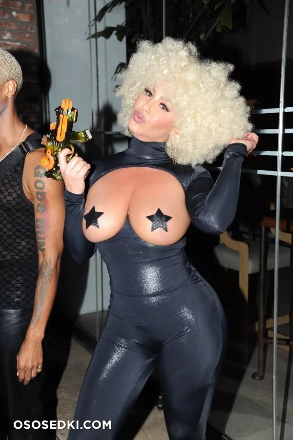 Эмбер Роуз голая - Amber Rose - фото папарацци - 350