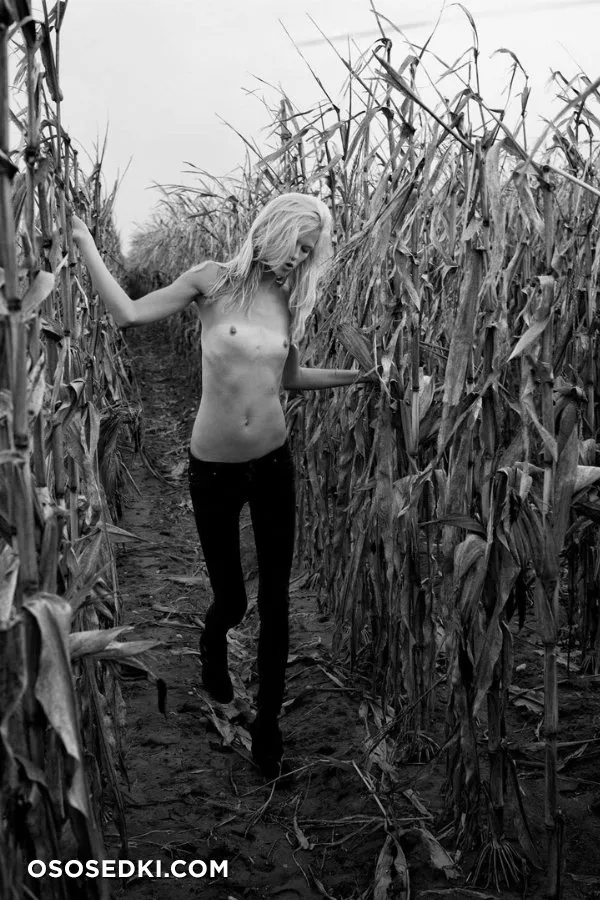 Касия Страсс (Kasia Struss) голая - 47