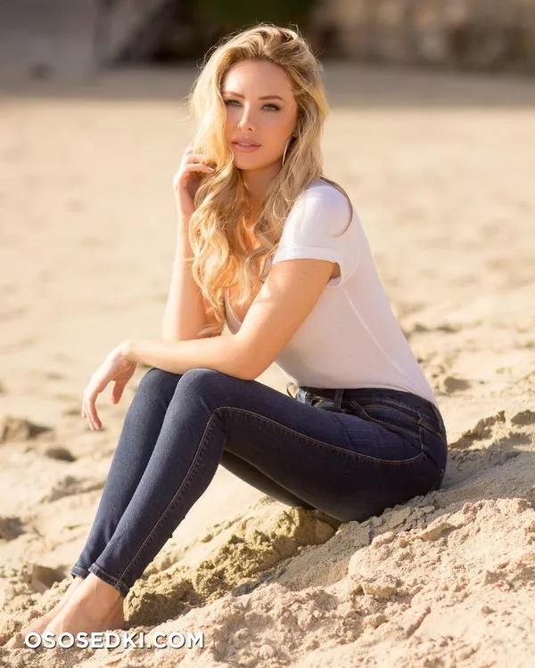 Тиффани Тот голая - фото Tiffany Toth - 74