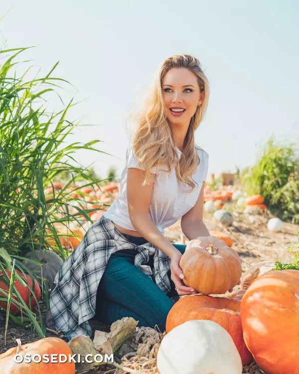 Тиффани Тот голая - фото Tiffany Toth - 95