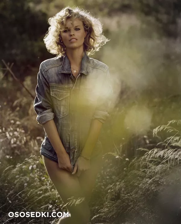 Ева Герцигова (Eva Herzigova) голая - 23