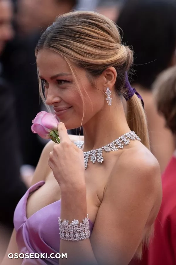 Петра Немцова (Petra Nemcova) голая - 380