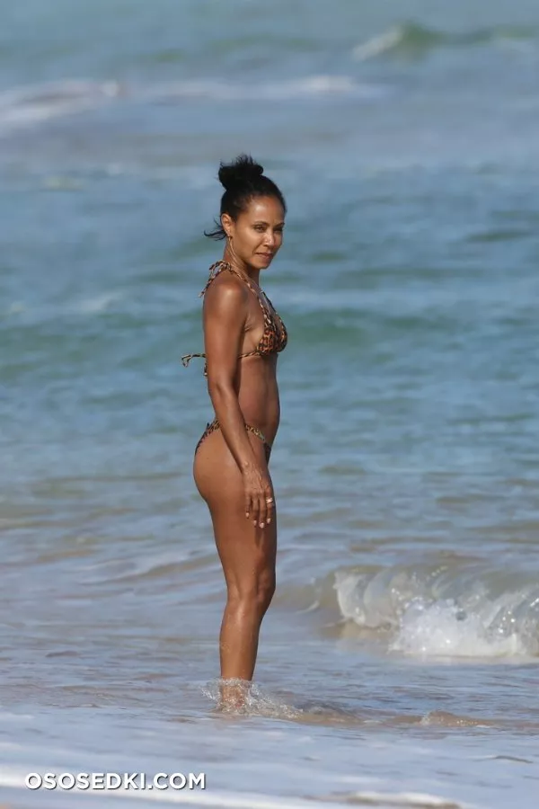 Джада Пинкетт-Смит (Jada Pinkett Smith) голая - фото - 10