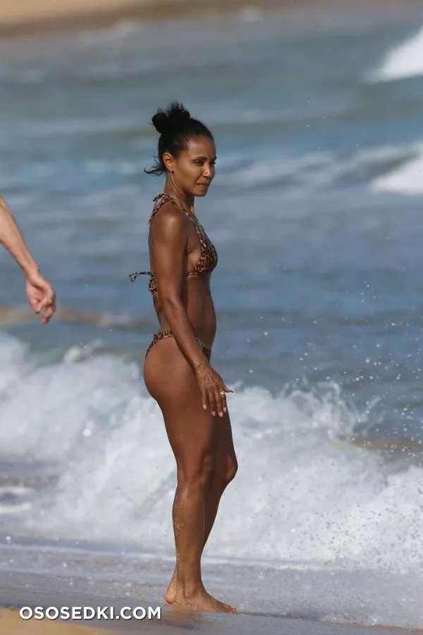 Джада Пинкетт-Смит (Jada Pinkett Smith) голая - фото - 26