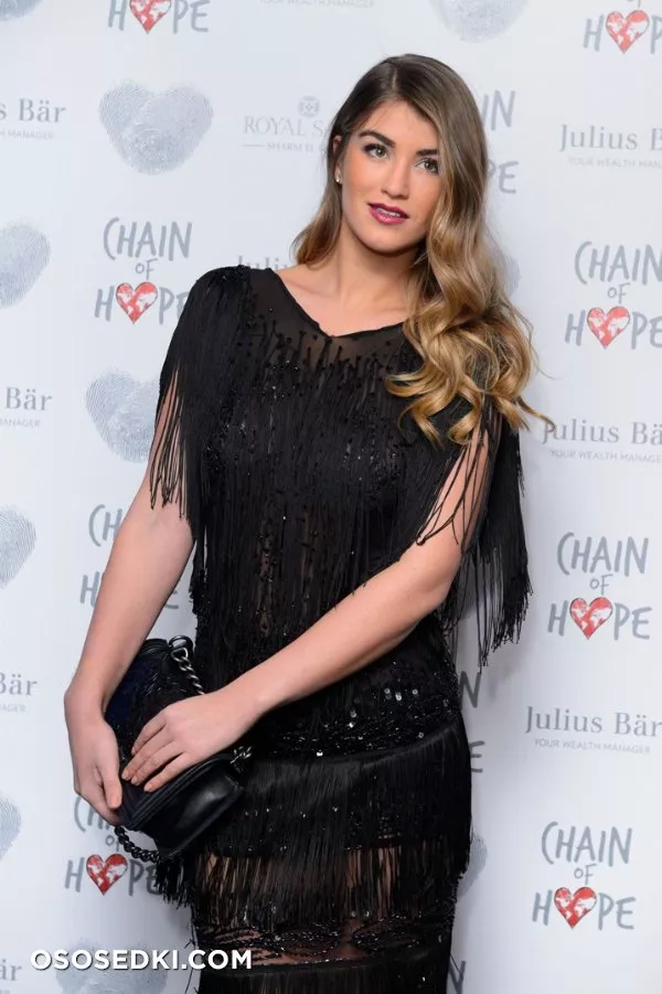 Эми Уиллертон (Amy Willerton) голая - 29